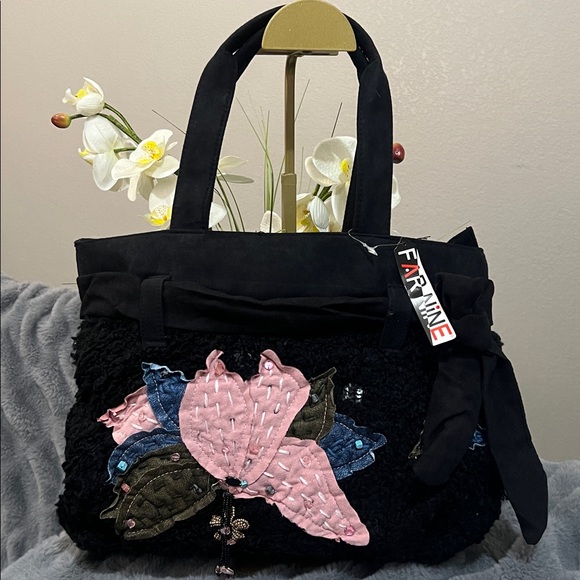 Far Nine Handbags - Art Nine Black Tote Bag with Floral Design NWT retail $39